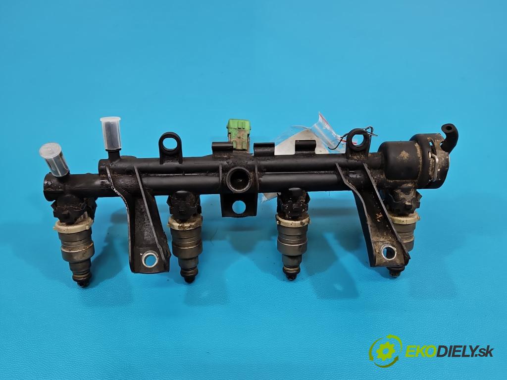 Citroen Xsara I 1997-2000 1.4 8V 75 HP manual 55 kW 1360 cm3 5- vstrek IW155 (Vstrekovač paliva)