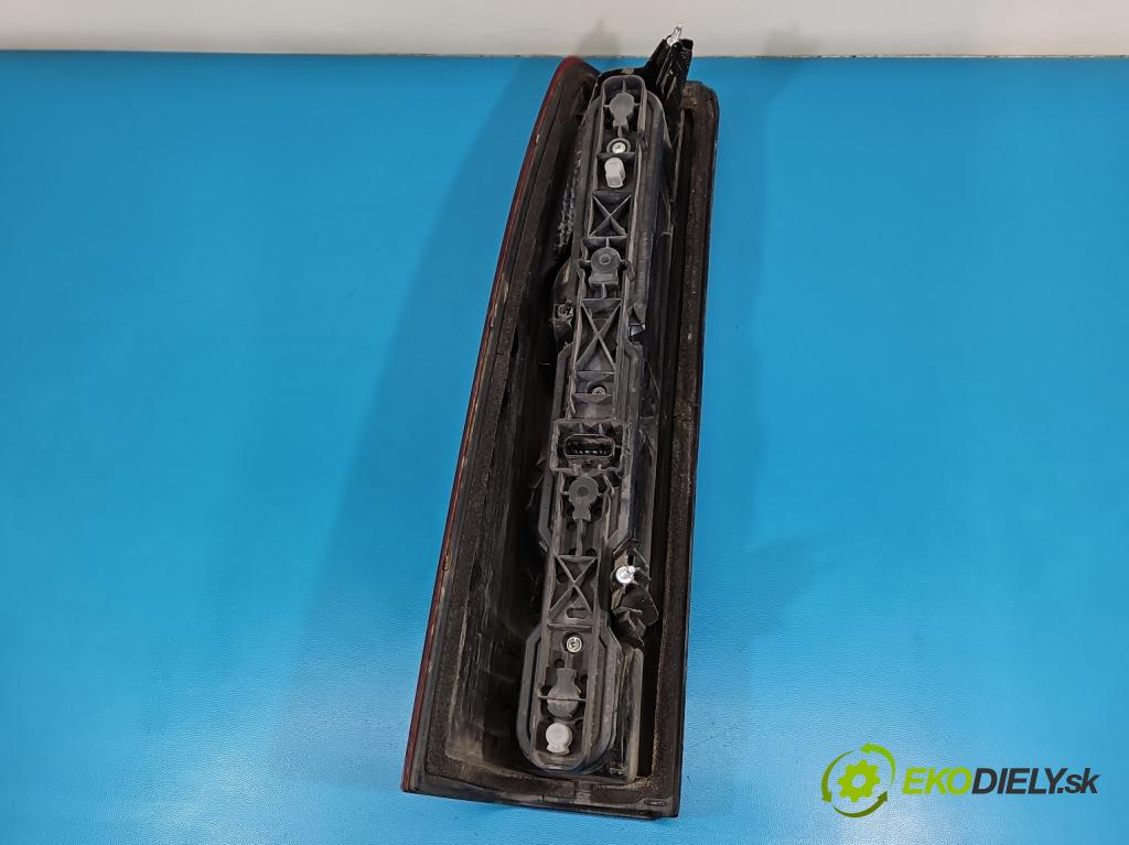 Renault Master III 2010-2024 2.3 dci 131 HP manual 96 kW 2299 cm3 5- svetlo / reflektor zadné pravé  (Kľučka dverí ostatné)