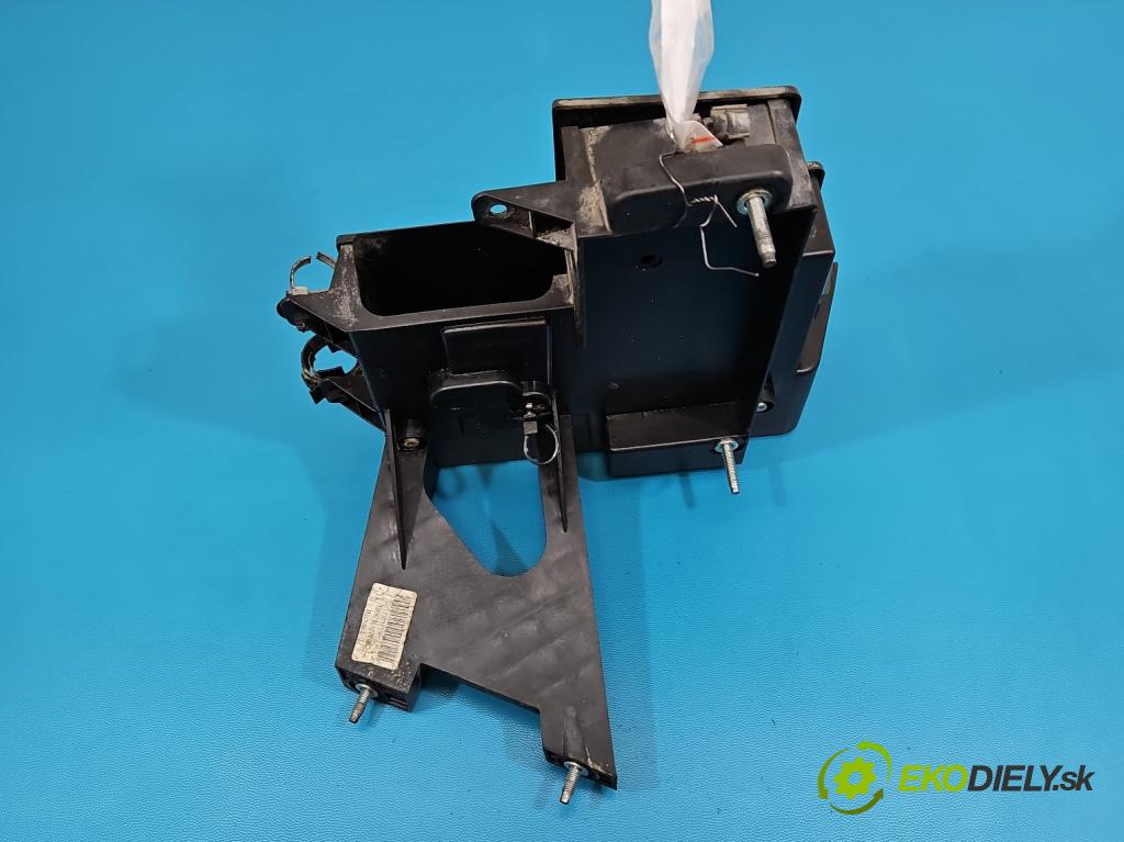 Peugeot 508 I 2010-2018 2.0 hdi 150 HP manual 110 kW 1997 cm3 5- obal 9688667580