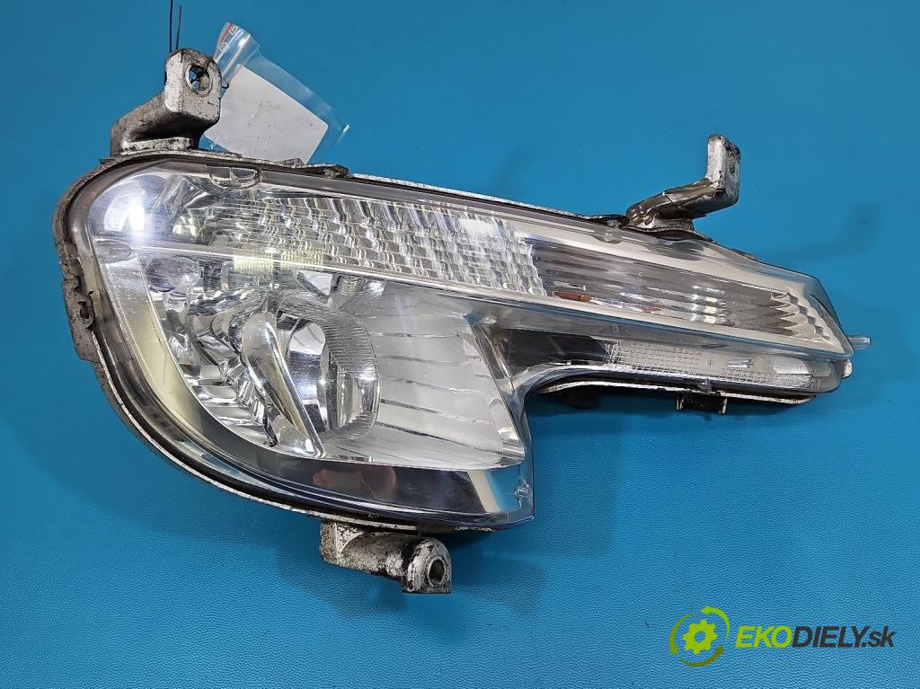 Peugeot 508 I 2010-2018 2.0 hdi 150 HP manual 110 kW 1997 cm3 5- Halogen pravý 9670476180 (Kľučka dverí ostatné)