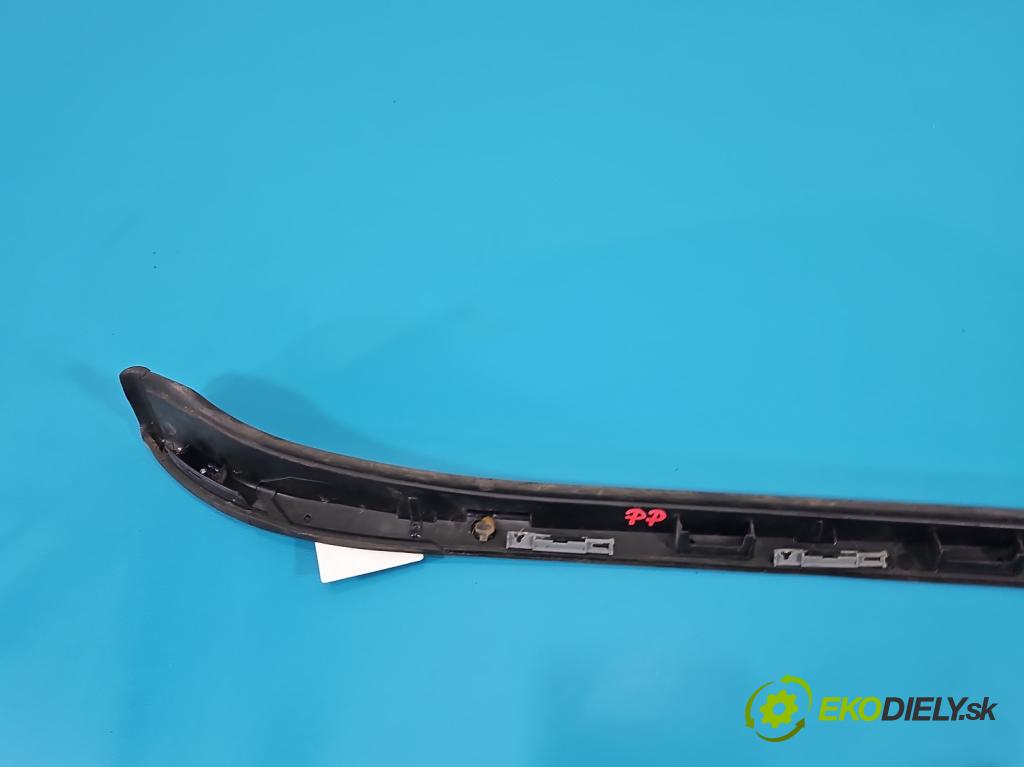 Peugeot 508 I 2010-2018 2.0 hdi 150 HP manual 110 kW 1997 cm3 5- lišta Okna: čelné: pravé 9686615480D