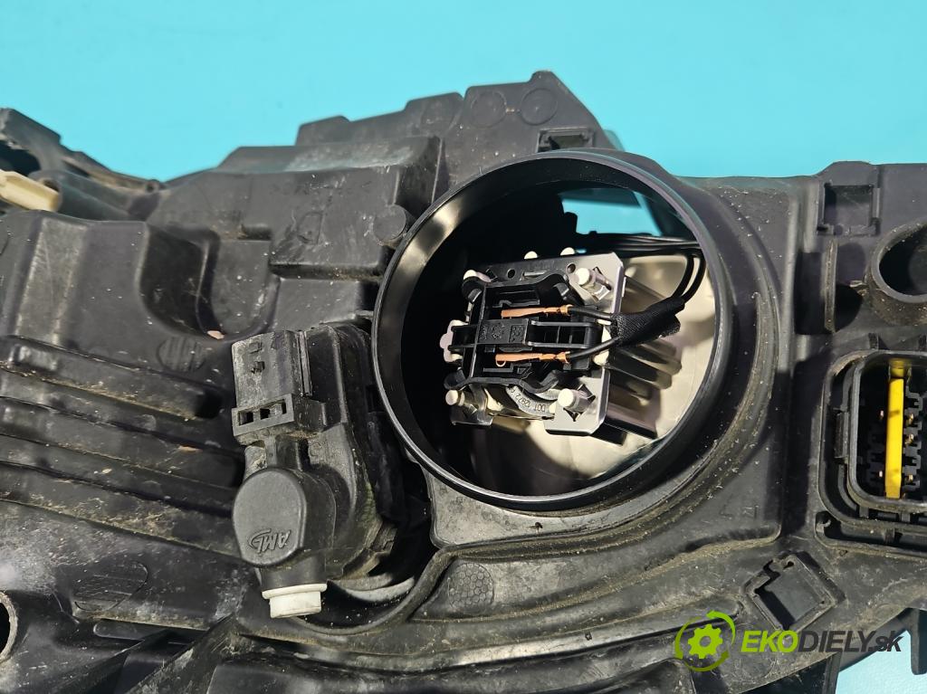 Peugeot 508 I 2010-2018 2.0 hdi 150 HP manual 110 kW 1997 cm3 5- Reflektor: pravý 9678393080 (Svetlo predné pravé)