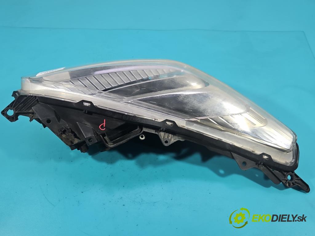 Peugeot 508 I 2010-2018 2.0 hdi 150 HP manual 110 kW 1997 cm3 5- Reflektor: pravý 9678393080 (Svetlo predné pravé)