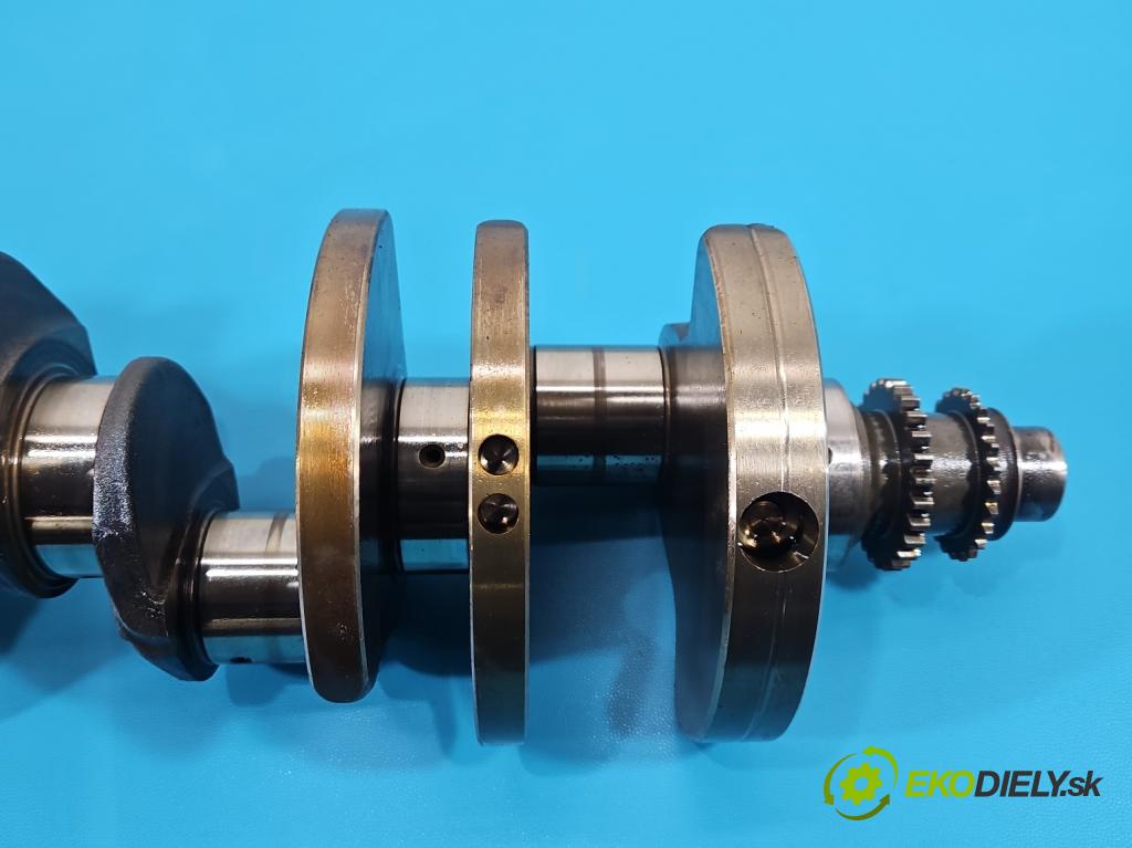 Mercedes GL II X166 2012-2015 4.7 V8 278928 340KM: automatic 250 kW 4663 cm3 5- Hřídel: kľukový R27803 (Blok motora ostatné)