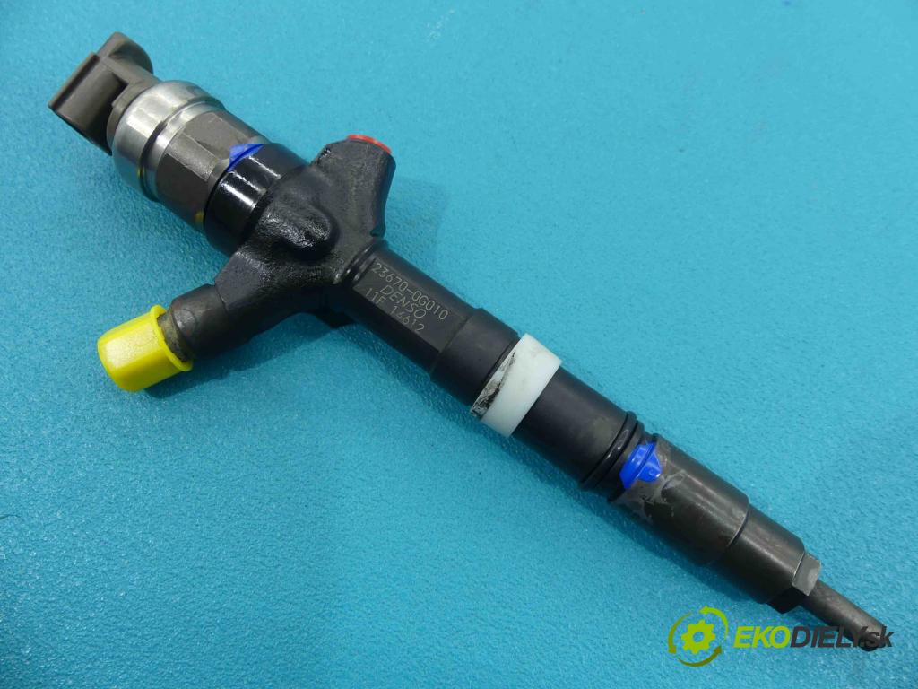 Toyota Corolla Verso II 2004-2009 2.0 D4D 116 hp manual 85 kW 1995 cm3 5- vstřikovač 23670-0G010 (Vstřikovač paliva)