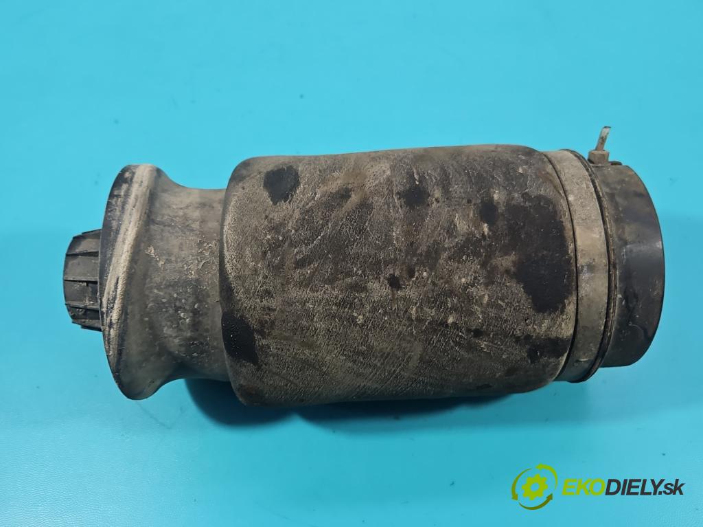 Mercedes GL II X166 2012-2015 4.7 V8 278928 340KM automatic 250 kW 4663 cm3 5- Polštář: pneumatická R310716401