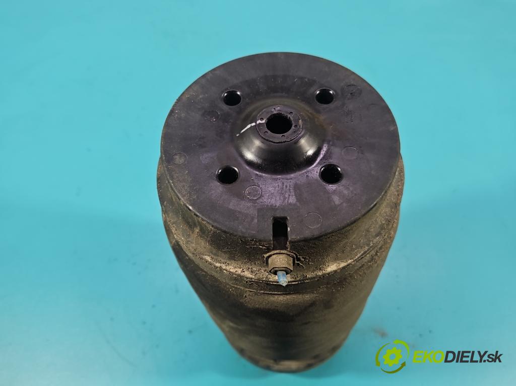 Mercedes GL II X166 2012-2015 4.7 V8 278928 340KM automatic 250 kW 4663 cm3 5- Polštář: pneumatická R310716401