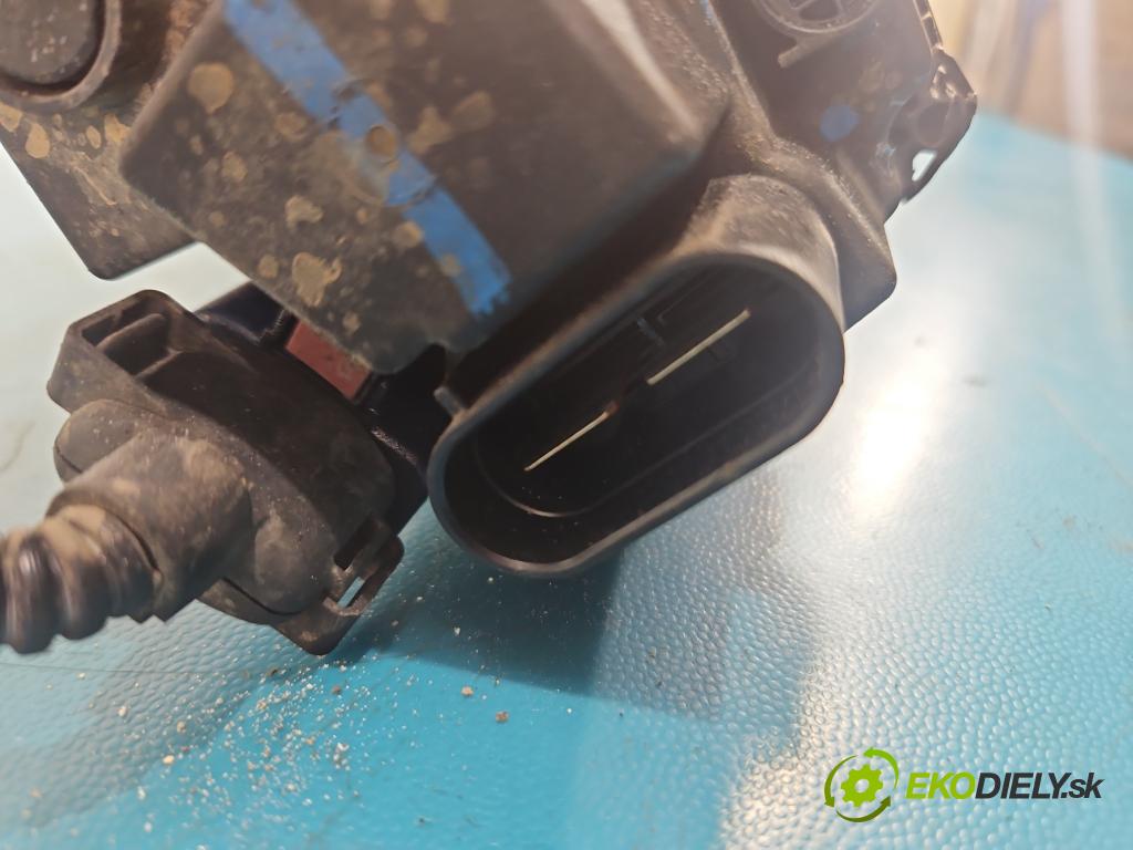 Mercedes GL II X166 2012-2015 4.7 V8 278928 340KM: automatic 250 kW 4663 cm3 5- Ozubené kolo: volant 1664604200