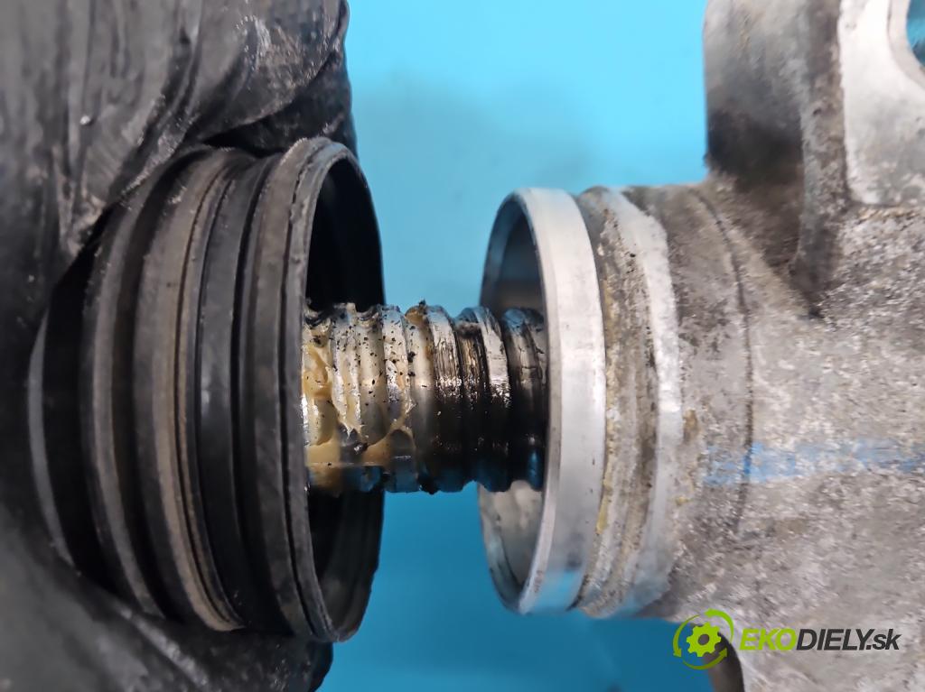 Mercedes GL II X166 2012-2015 4.7 V8 278928 340KM: automatic 250 kW 4663 cm3 5- Ozubené kolo: volant 1664604200