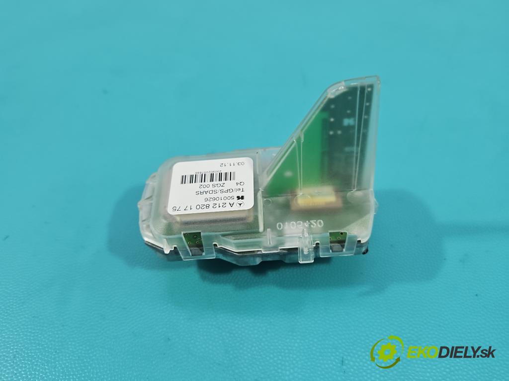 Mercedes GL II X166 2012-2015 4.7 V8 278928 340KM: automatic 250 kW 4663 cm3 5- Antena A2128201775