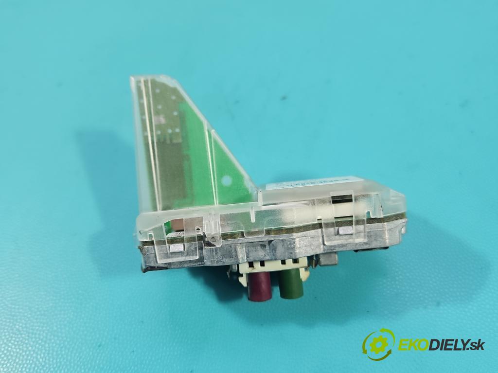 Mercedes GL II X166 2012-2015 4.7 V8 278928 340KM: automatic 250 kW 4663 cm3 5- Antena A2128201775