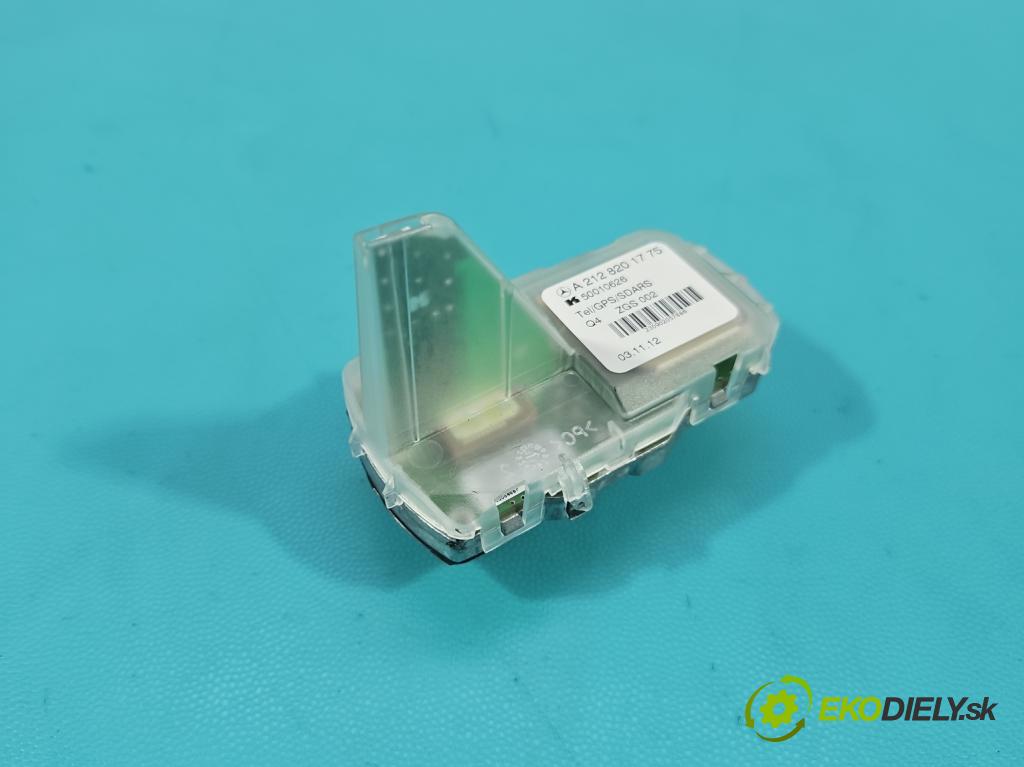 Mercedes GL II X166 2012-2015 4.7 V8 278928 340KM: automatic 250 kW 4663 cm3 5- Antena A2128201775