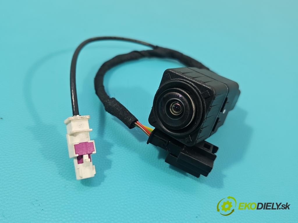 Mercedes GL II X166 2012-2015 4.7 V8 278928 340KM automatic 250 kW 4663 cm3 5- Kamera cúvaní A2319059100