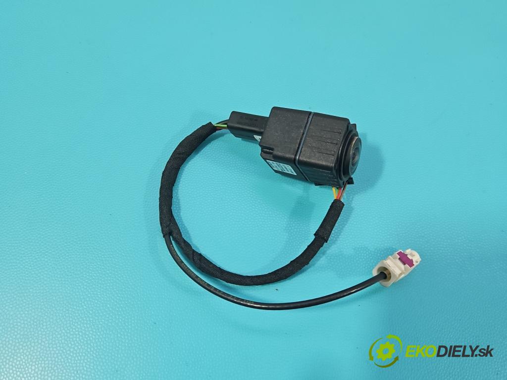 Mercedes GL II X166 2012-2015 4.7 V8 278928 340KM: automatic 250 kW 4663 cm3 5- Kamera cúvania A2319059100