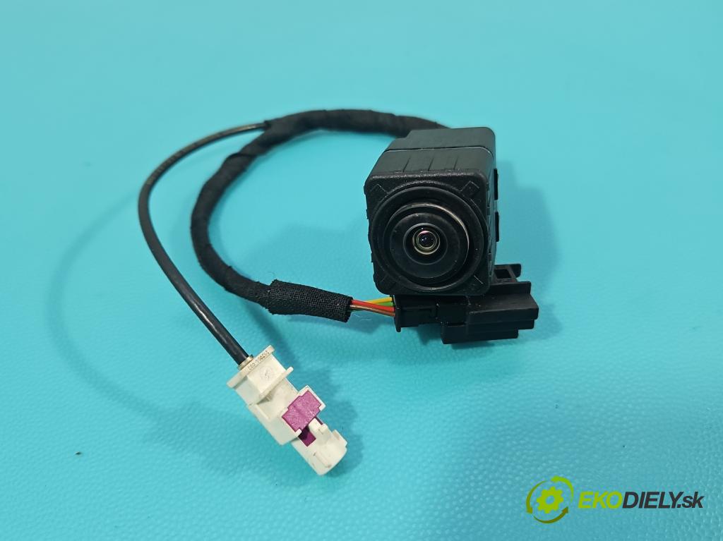 Mercedes GL II X166 2012-2015 4.7 V8 278928 340KM: automatic 250 kW 4663 cm3 5- Kamera cúvania A2319059100