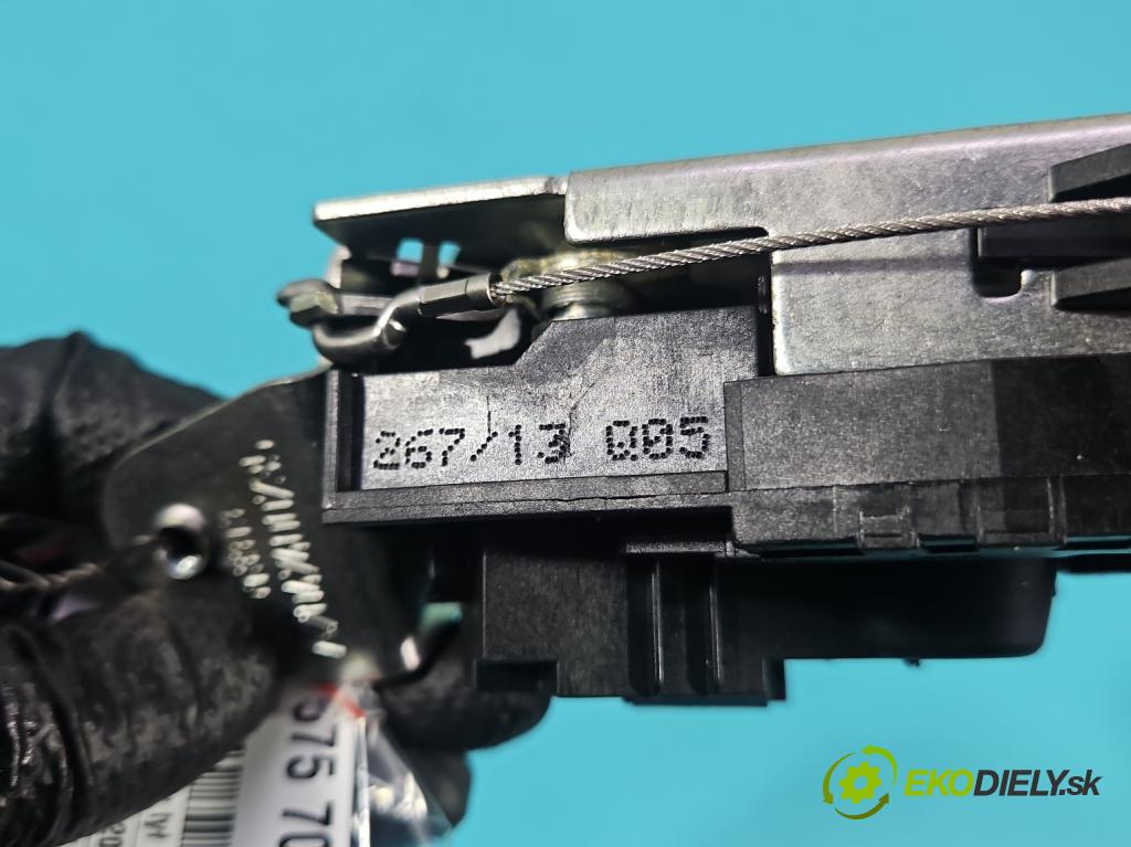 Mercedes GL II X166 2012-2015 4.7 V8 278928 340KM: automatic 250 kW 4663 cm3 5- zámok kufrové dvere zadné A2047400735