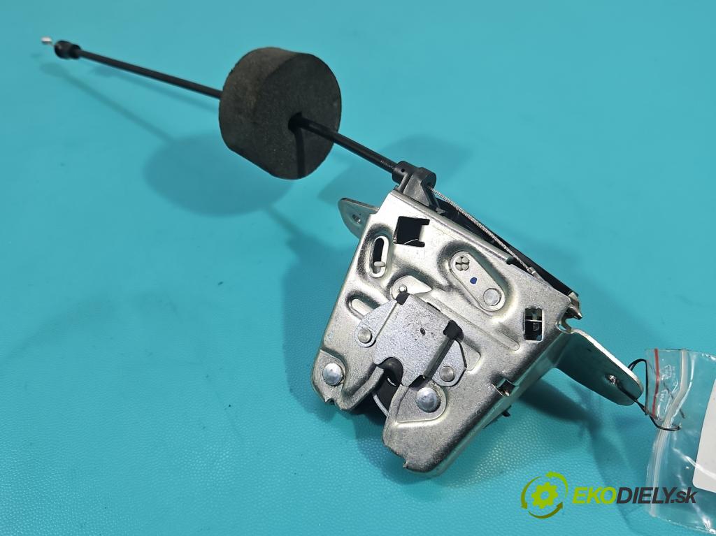 Mercedes GL II X166 2012-2015 4.7 V8 278928 340KM: automatic 250 kW 4663 cm3 5- zámok kufrové dvere zadné A2047400735