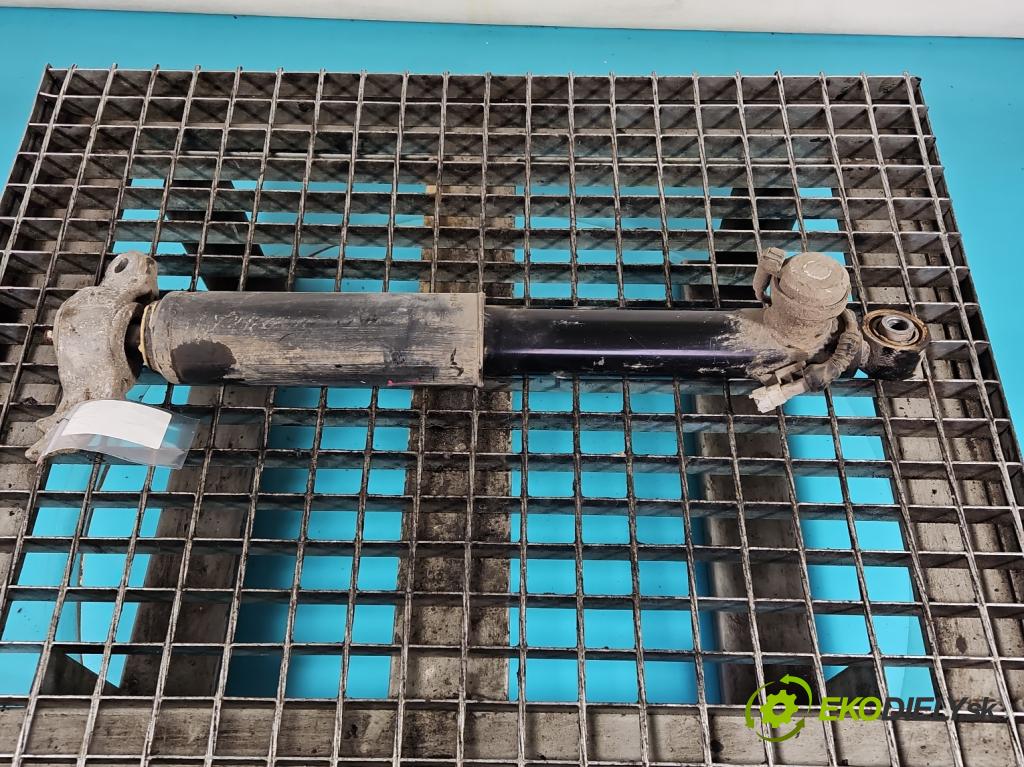 Opel Insignia A 2008-2017 2.0 cdti B20DTH: 170 HP automatic 125 kW 1956 cm3 5- tlmič zadné ľavý  (Kľučka dverí ostatné)