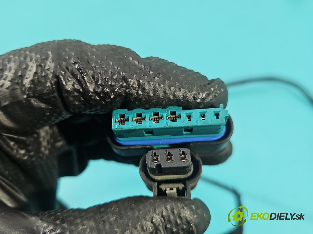 Mercedes GL II X166 2012-2015 4.7 V8 278928 340KM automatic 250 kW 4663 cm3 5- Balíček: A1664404910