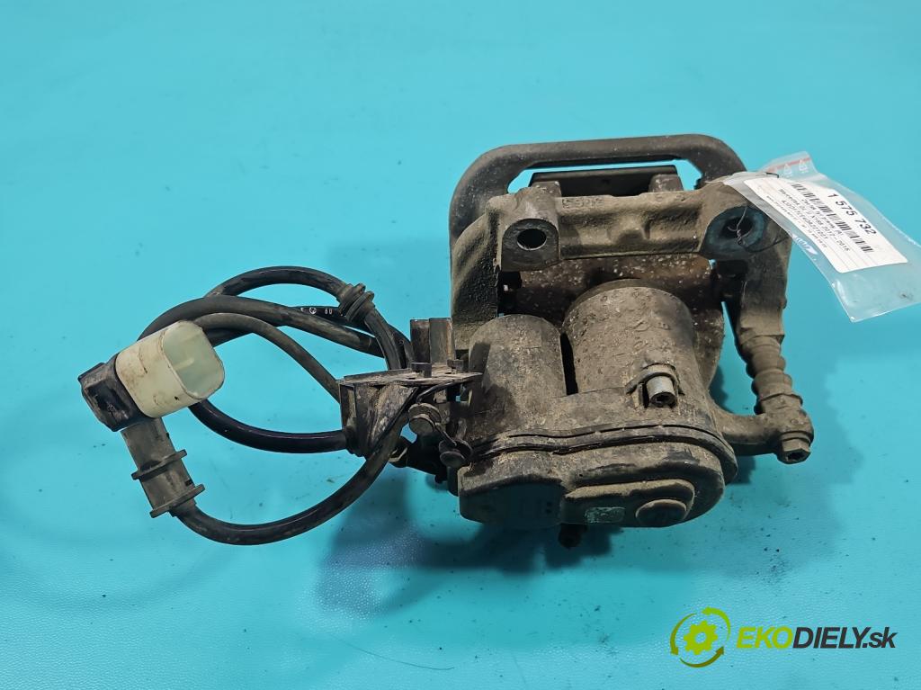 Mercedes GL II X166 2012-2015 4.7 V8 278928 340KM: automatic 250 kW 4663 cm3 5- brzdič zadné pravý 32352564 (Kľučka dverí ostatné)