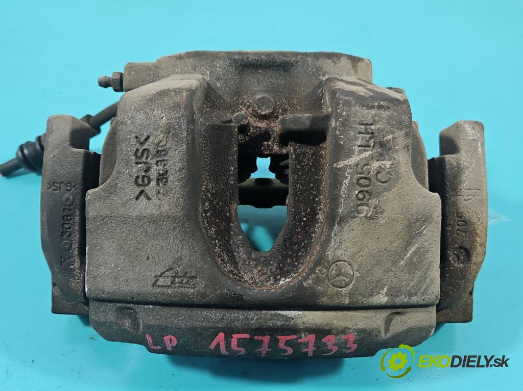 Mercedes GL II X166 2012-2015 4.7 V8 278928 340KM: automatic 250 kW 4663 cm3 5- brzdič predné ľavý  (Kľučka dverí ostatné)