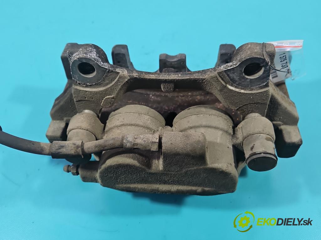 Mercedes GL II X166 2012-2015 4.7 V8 278928 340KM: automatic 250 kW 4663 cm3 5- brzdič predné ľavý  (Kľučka dverí ostatné)