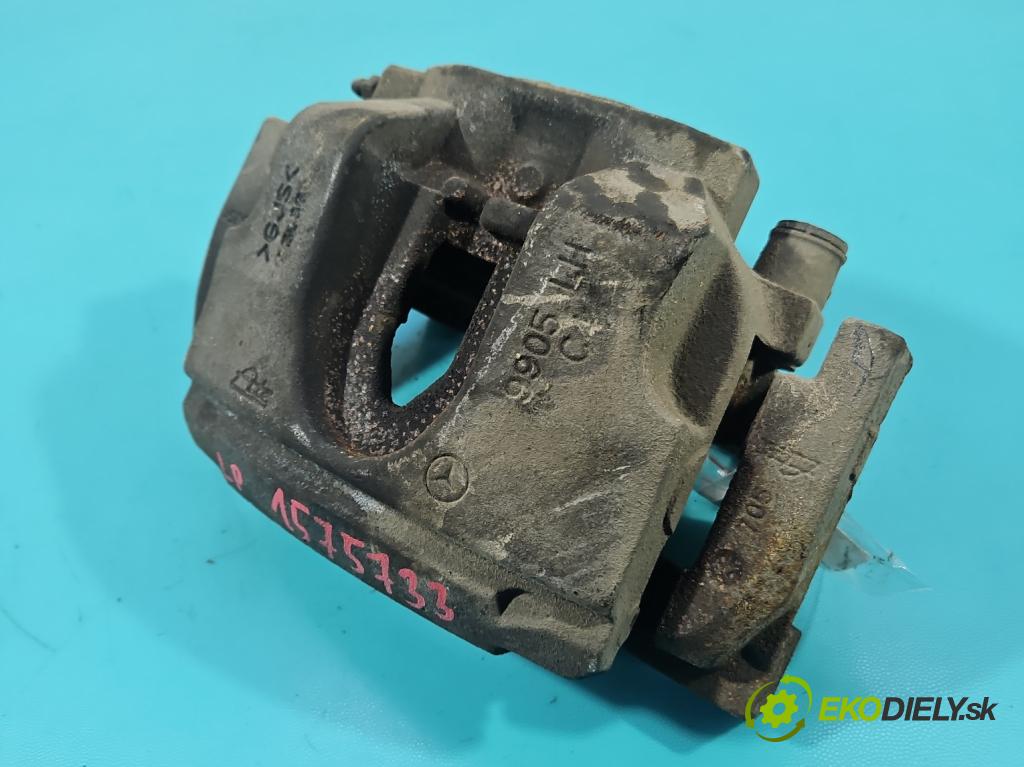 Mercedes GL II X166 2012-2015 4.7 V8 278928 340KM: automatic 250 kW 4663 cm3 5- brzdič predné ľavý  (Kľučka dverí ostatné)