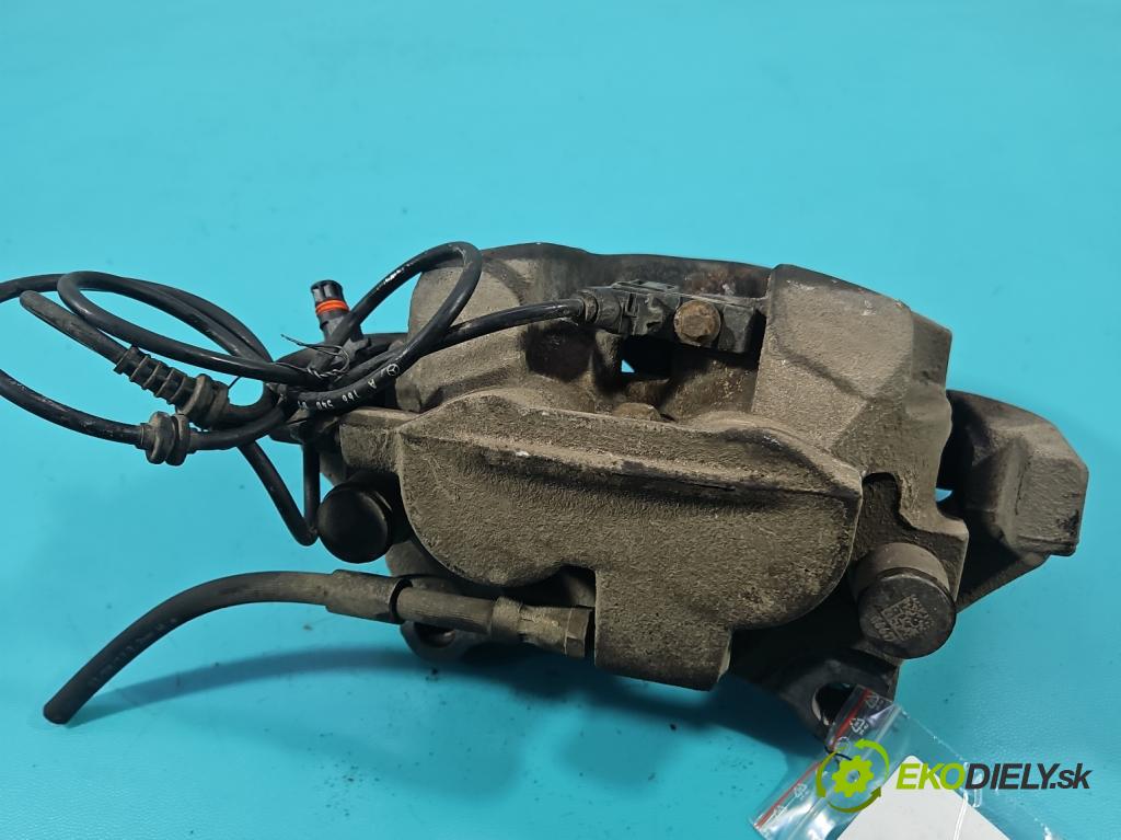 Mercedes GL II X166 2012-2015 4.7 V8 278928 340KM: automatic 250 kW 4663 cm3 5- brzdič predné pravý  (Kľučka dverí ostatné)