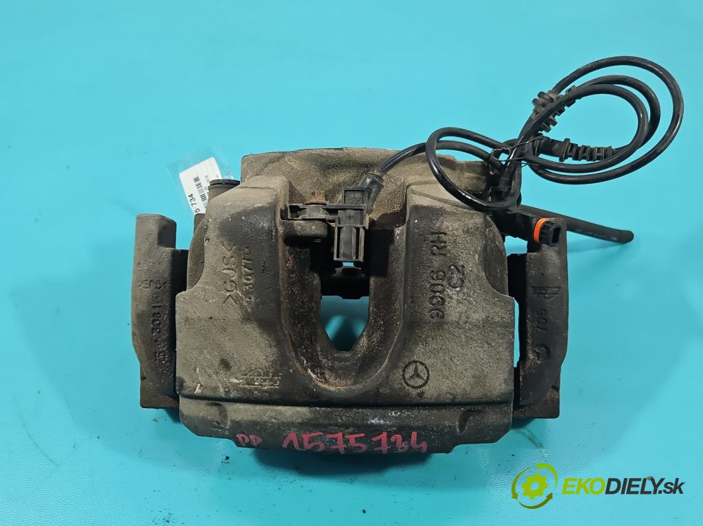 Mercedes GL II X166 2012-2015 4.7 V8 278928 340KM: automatic 250 kW 4663 cm3 5- brzdič predné pravý  (Kľučka dverí ostatné)