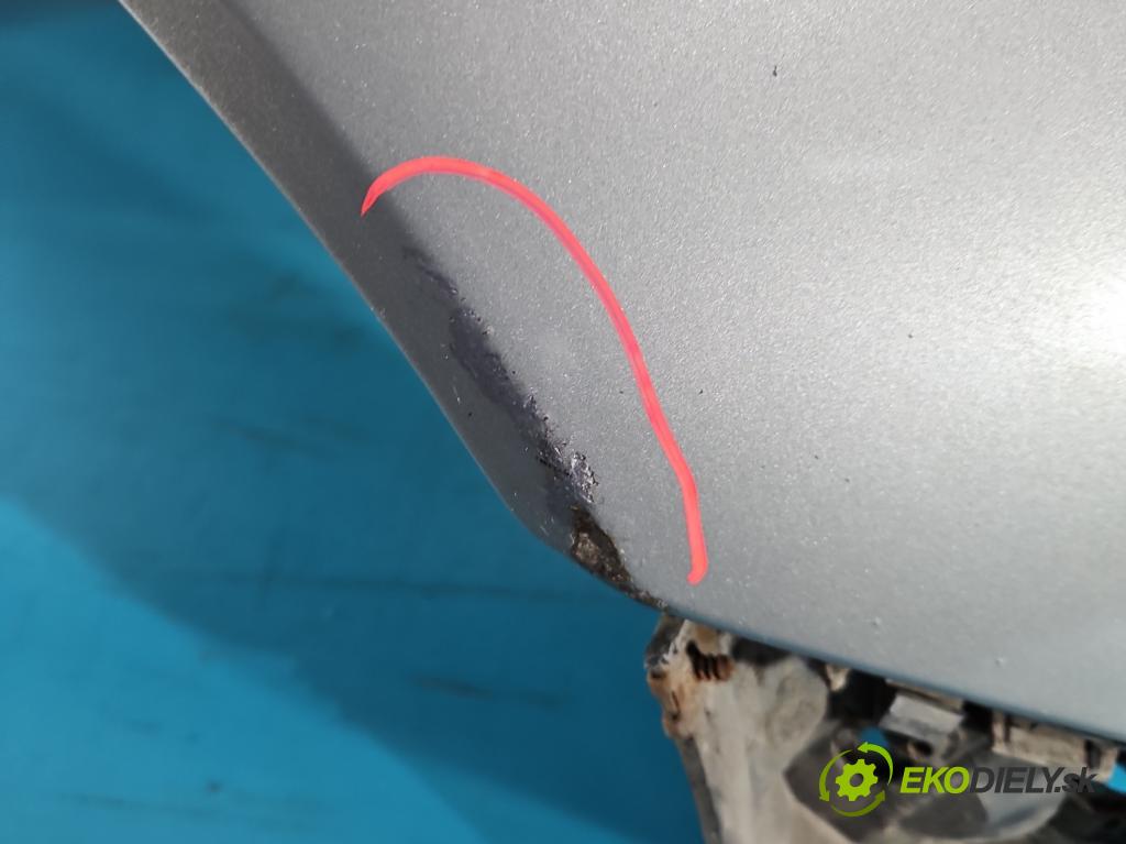 Volvo S40 II 2004-2012 2.0 hdi 136 HP manual 100 kW 1997 cm3 4- blatník predné pravý  (Kľučka dverí ostatné)