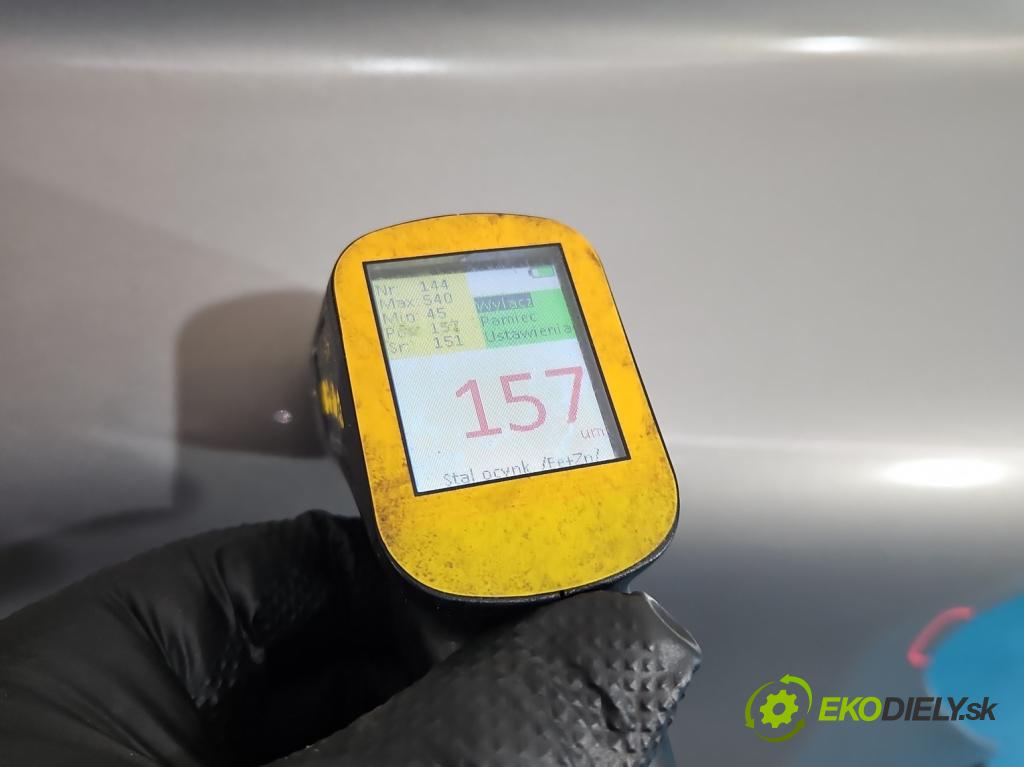 Volvo S40 II 2004-2012 2.0 hdi 136 HP manual 100 kW 1997 cm3 4- blatník predné pravý  (Kľučka dverí ostatné)