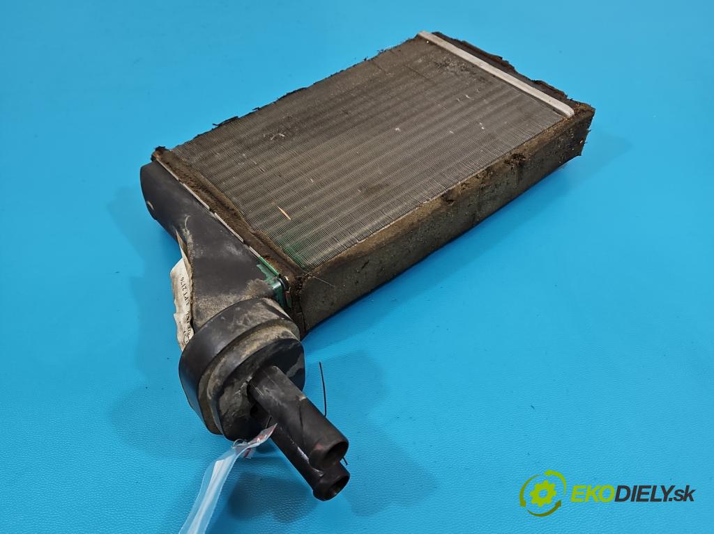 Polonez Truck 1.6 8V 87 hp manual 64 kW 1598 cm3 5- radiátor  (Radiátor topení)