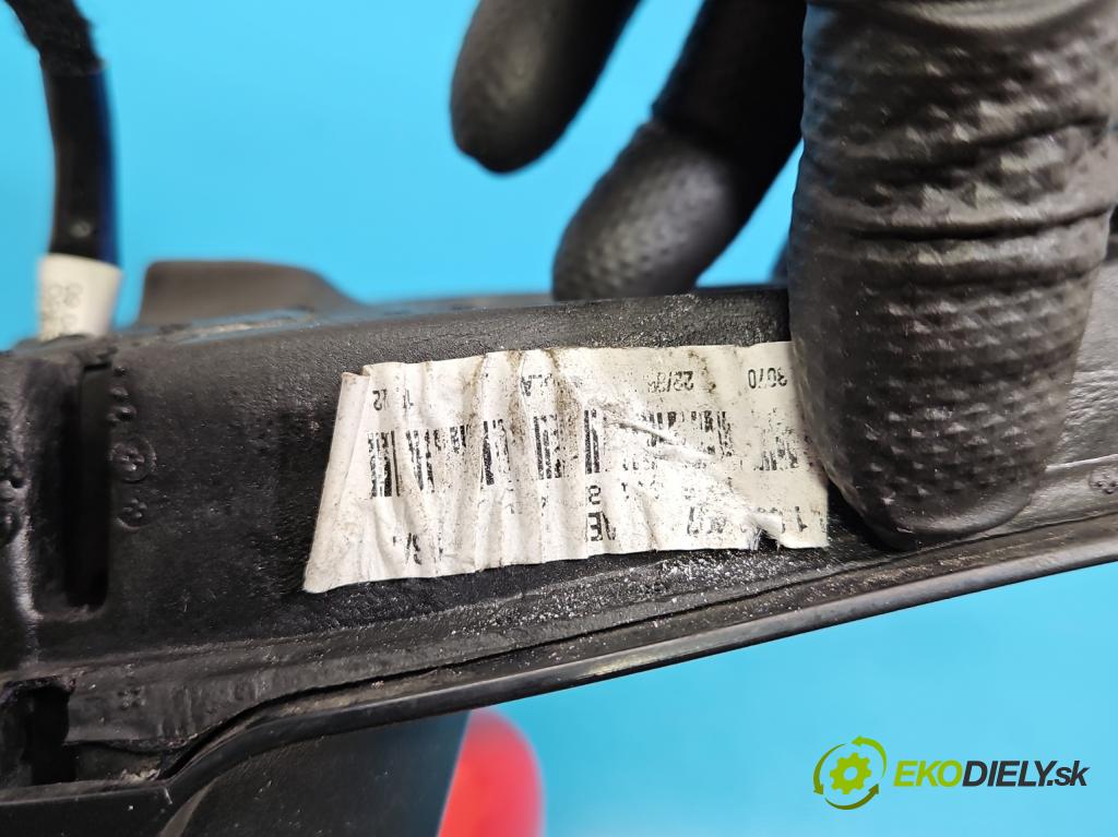 Skoda Fabia III 2014- 2021 1.0 TSI 95 HP manual 70 kW 999 cm3 5- zrkadlo ľavé  (Kľučka dverí ostatné)