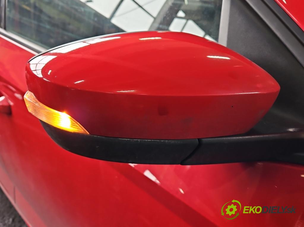 Skoda Fabia III 2014- 2021 1.0 TSI 95 hp manual 70 kW 999 cm3 5- zpětné zrcátko pravé  (Klika dveří ostatní)