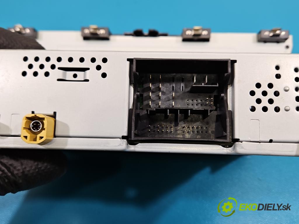 Skoda Fabia III 2014- 2021 1.0 TSI 95 HP manual 70 kW 999 cm3 5- Radio originál 6V0035871J