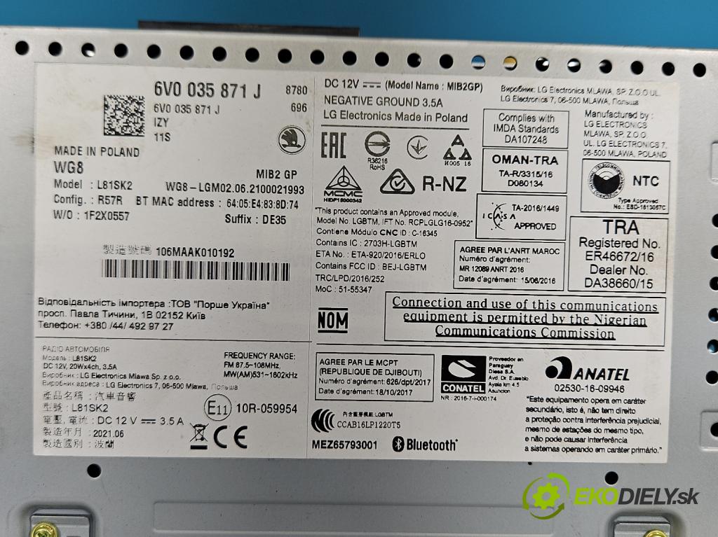 Skoda Fabia III 2014- 2021 1.0 TSI 95 HP manual 70 kW 999 cm3 5- Radio originál 6V0035871J