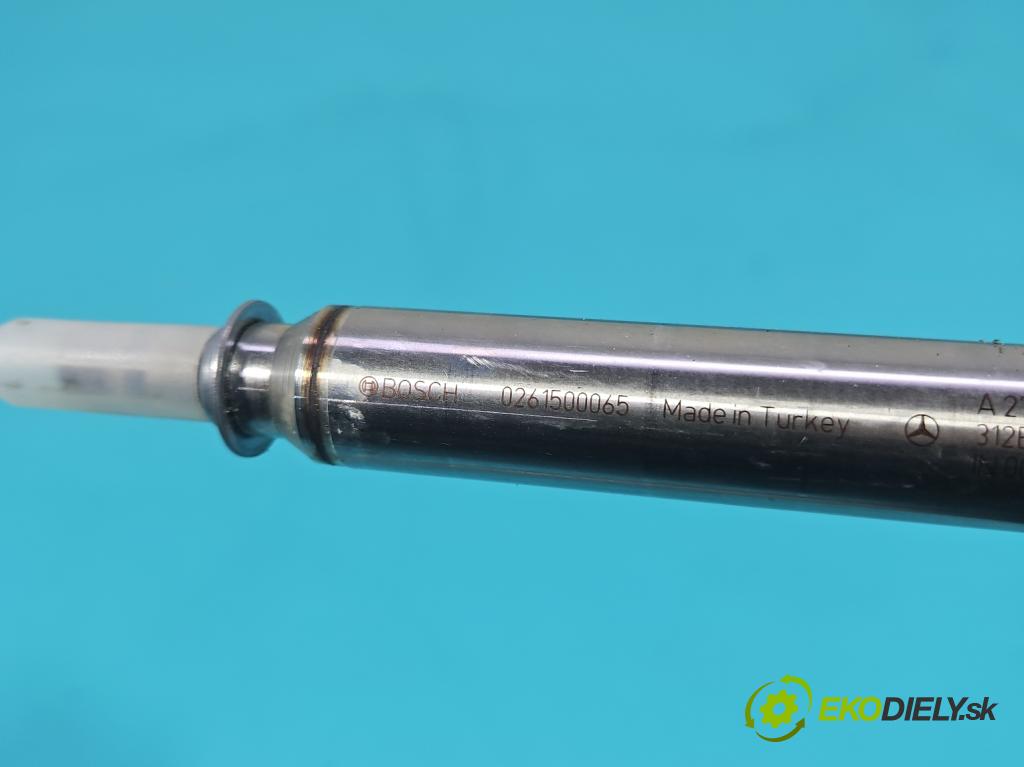 Mercedes GL II X166 2012-2015 4.7 V8 278928 340KM: automatic 250 kW 4663 cm3 5- vstrek 0261500065 (Vstrekovač paliva)