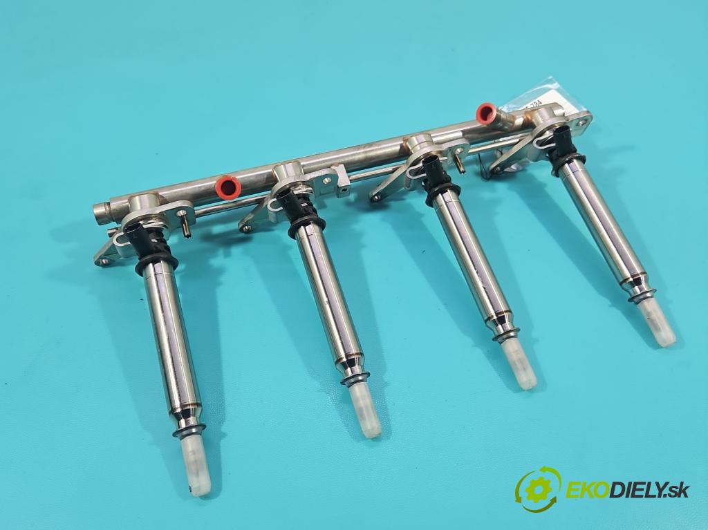 Mercedes GL II X166 2012-2015 4.7 V8 278928 340KM automatic 250 kW 4663 cm3 5- vstřikovač 0261500065 (Vstřikovač paliva)