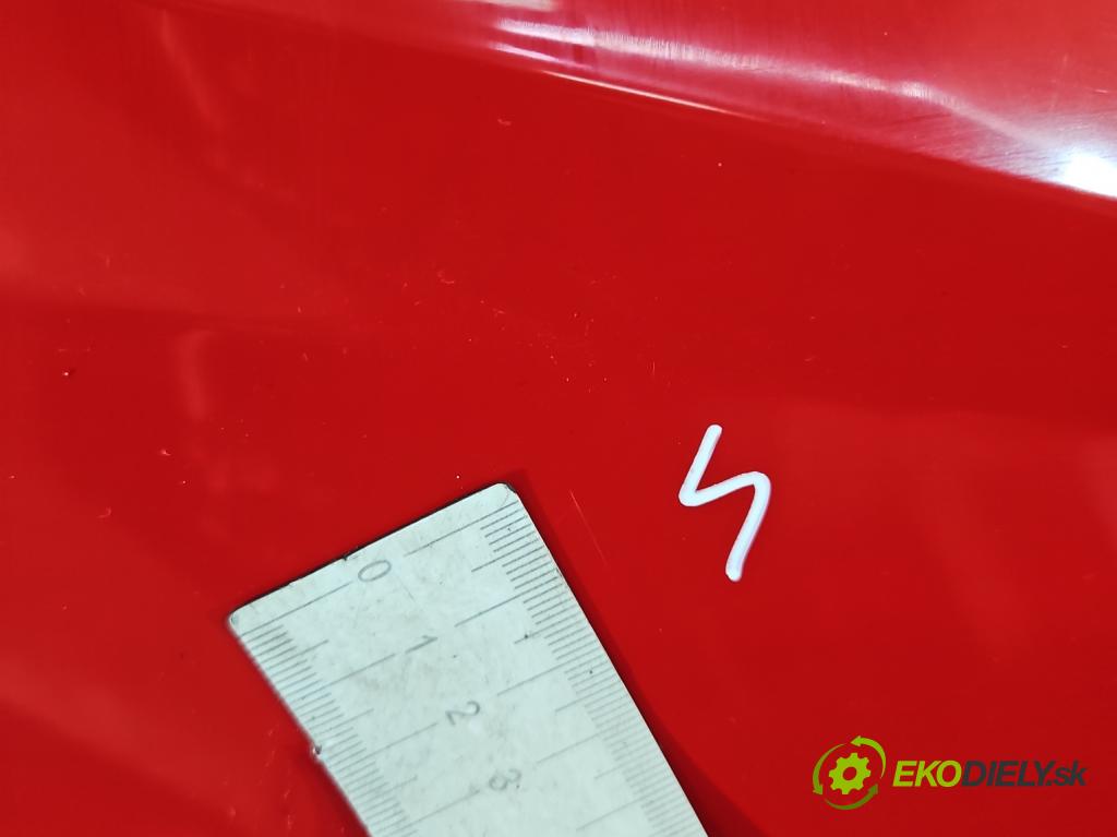 Skoda Fabia III 2014- 2021 1.0 TSI 95 HP manual 70 kW 999 cm3 5- blatník predné pravý  (Kľučka dverí ostatné)