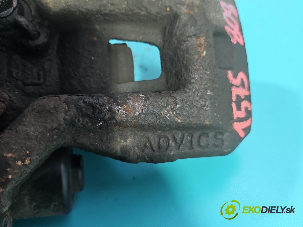 Lexus NX I 2014-2021 2.5 16V 155 HP automatic 114 kW 2494 cm3 5- brzdič zadné ľavý  (Kľučka dverí ostatné)