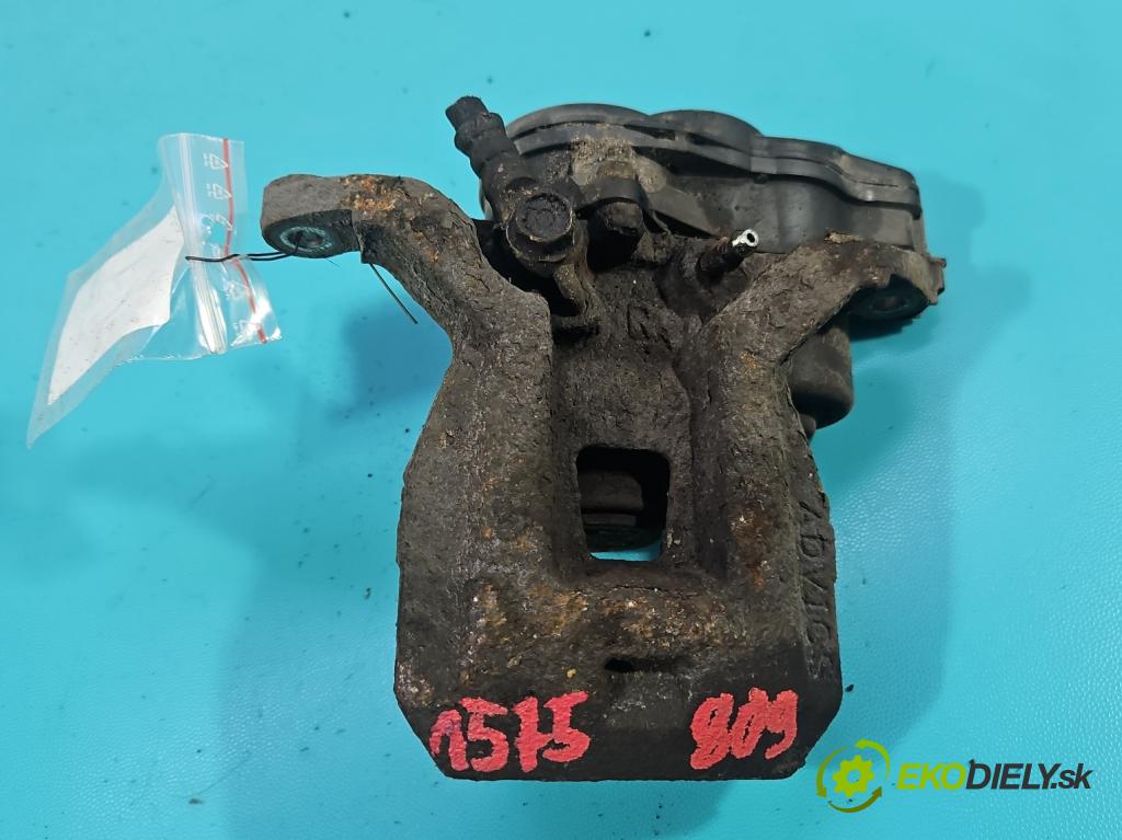 Lexus NX I 2014-2021 2.5 16V 155 HP automatic 114 kW 2494 cm3 5- brzdič zadné pravý  (Kľučka dverí ostatné)