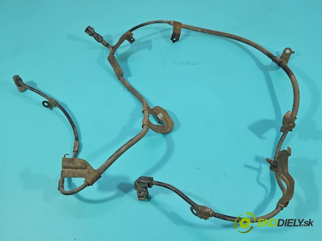 Lexus NX I 2014-2021 2.5 16V 155 HP automatic 114 kW 2494 cm3 5- Zväzok: ostatné 82821-78030