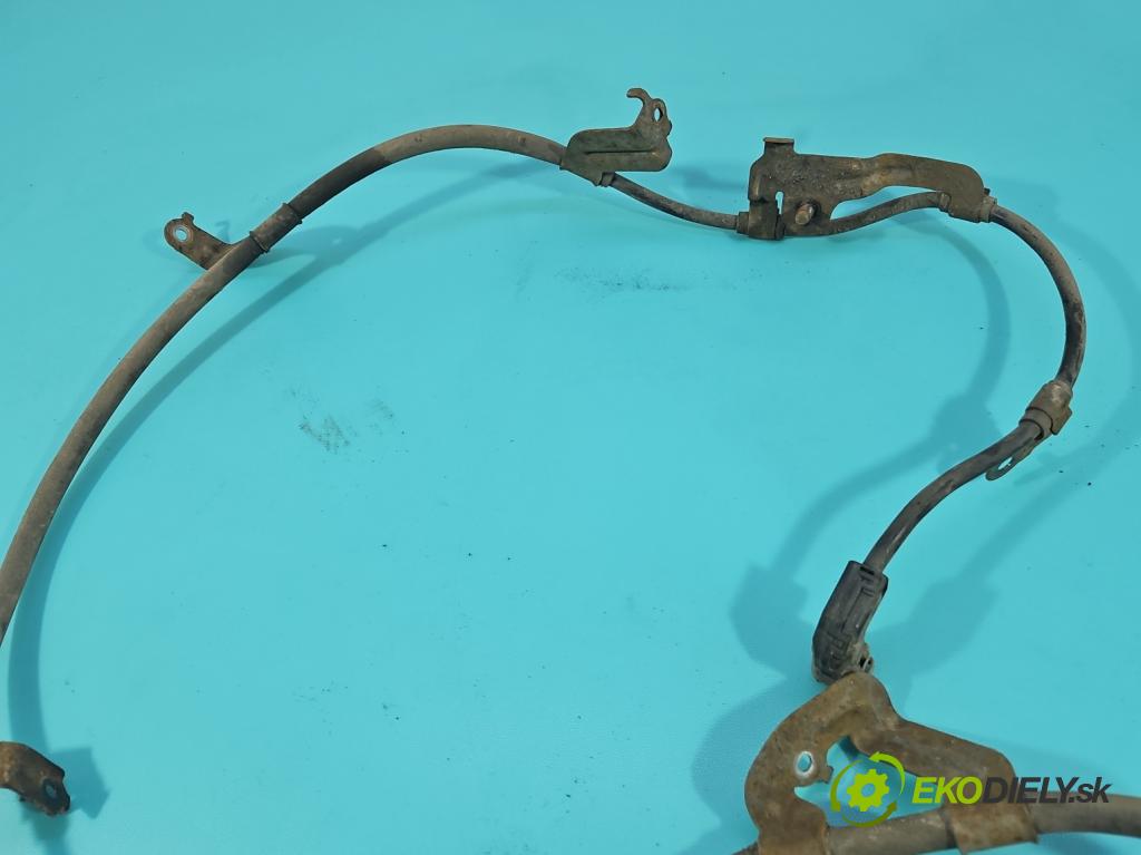 Lexus NX I 2014-2021 2.5 16V 155 HP automatic 114 kW 2494 cm3 5- Zväzok: ostatné 82821-78030