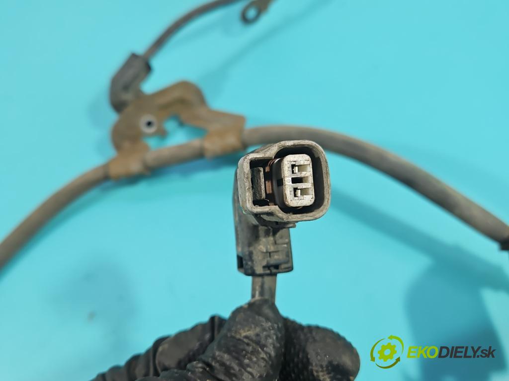 Lexus NX I 2014-2021 2.5 16V 155 HP automatic 114 kW 2494 cm3 5- Zväzok: ostatné 82821-78030