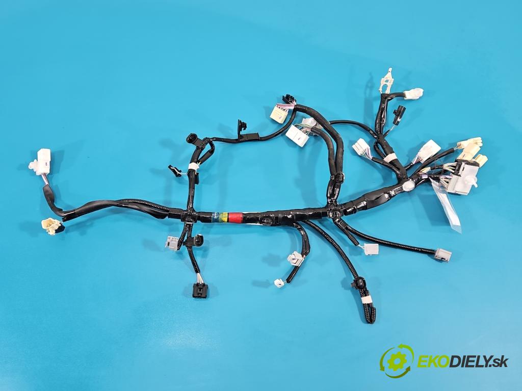 Lexus NX I 2014-2021 2.5 16V 155 hp automatic 114 kW 2494 cm3 5- Balíček: 82184-78050B