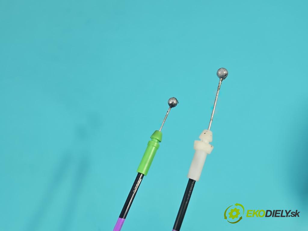 Lexus NX I 2014-2021 2.5 16V 155 HP automatic 114 kW 2494 cm3 5- zámok predné ľavý