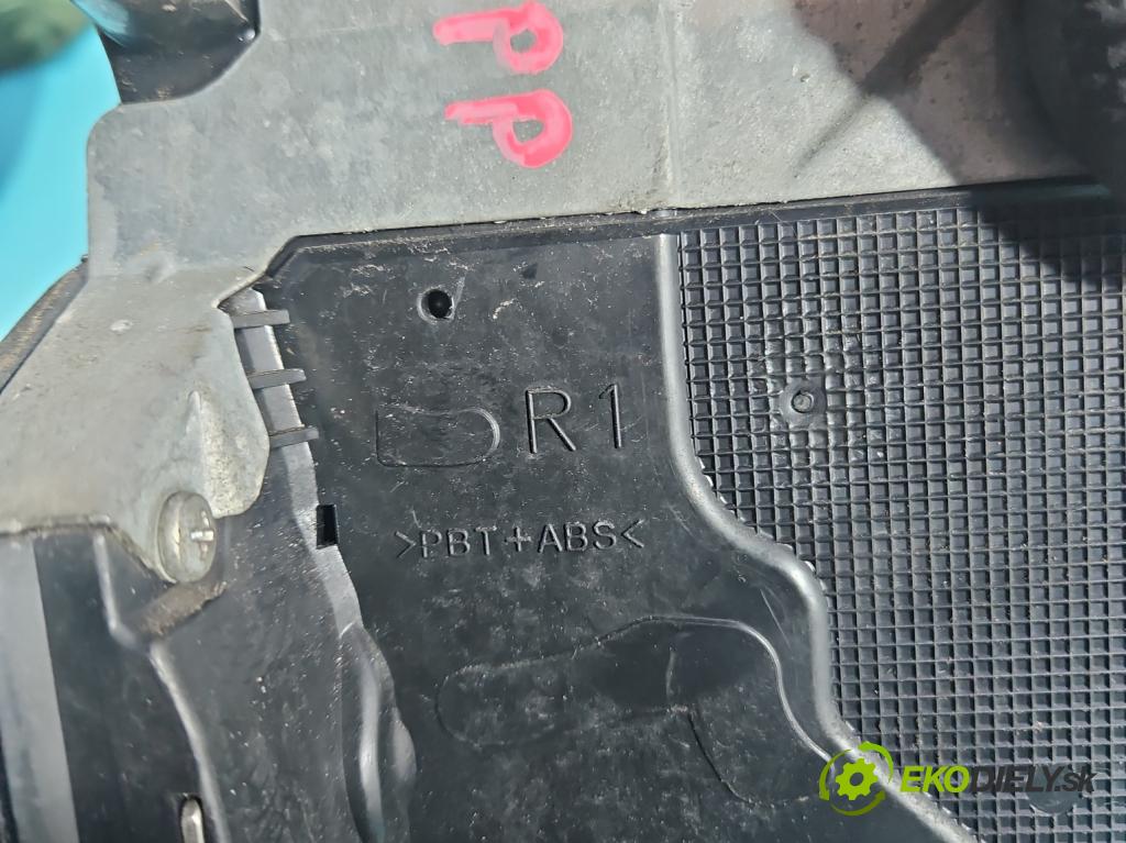 Lexus NX I 2014-2021 2.5 16V 155 HP automatic 114 kW 2494 cm3 5- zámok predné pravý