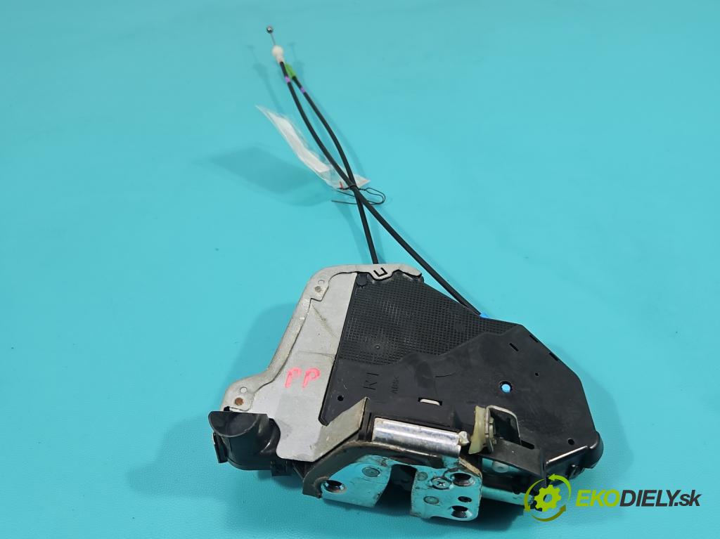 Lexus NX I 2014-2021 2.5 16V 155 HP automatic 114 kW 2494 cm3 5- zámok predné pravý