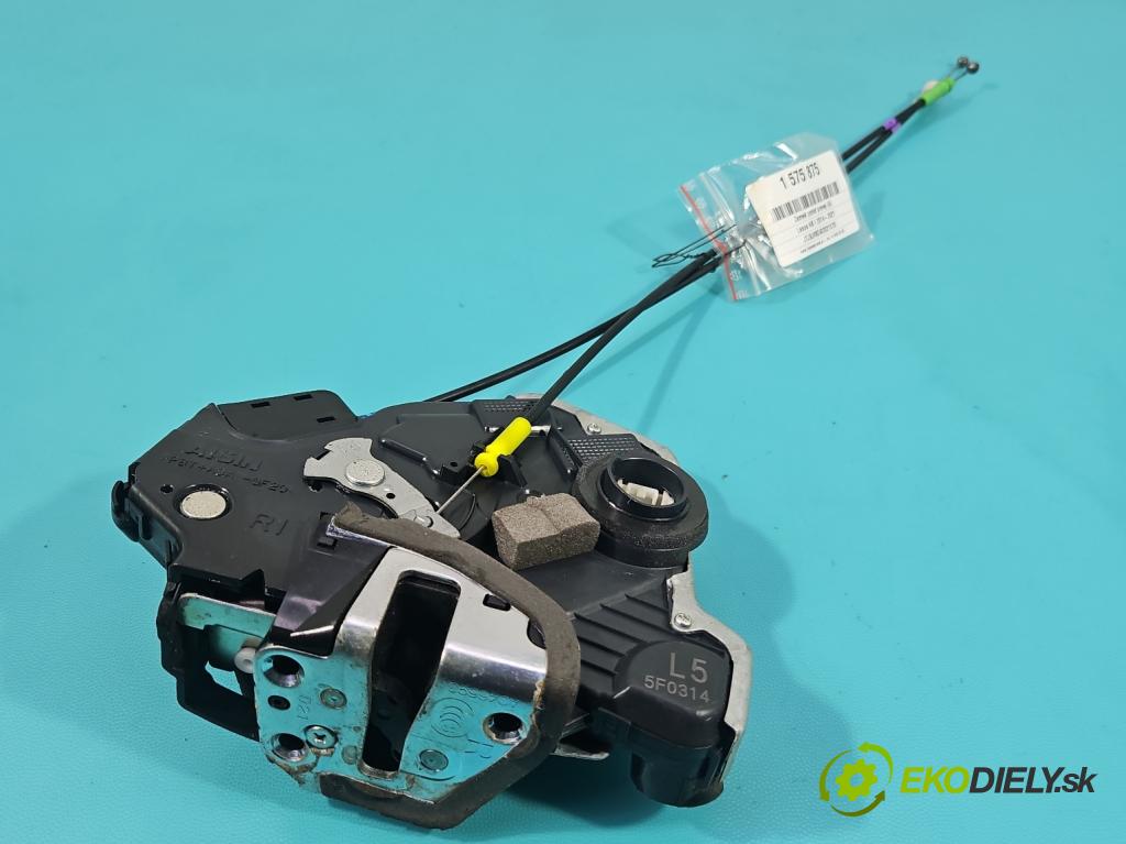 Lexus NX I 2014-2021 2.5 16V 155 HP automatic 114 kW 2494 cm3 5- zámok predné pravý 