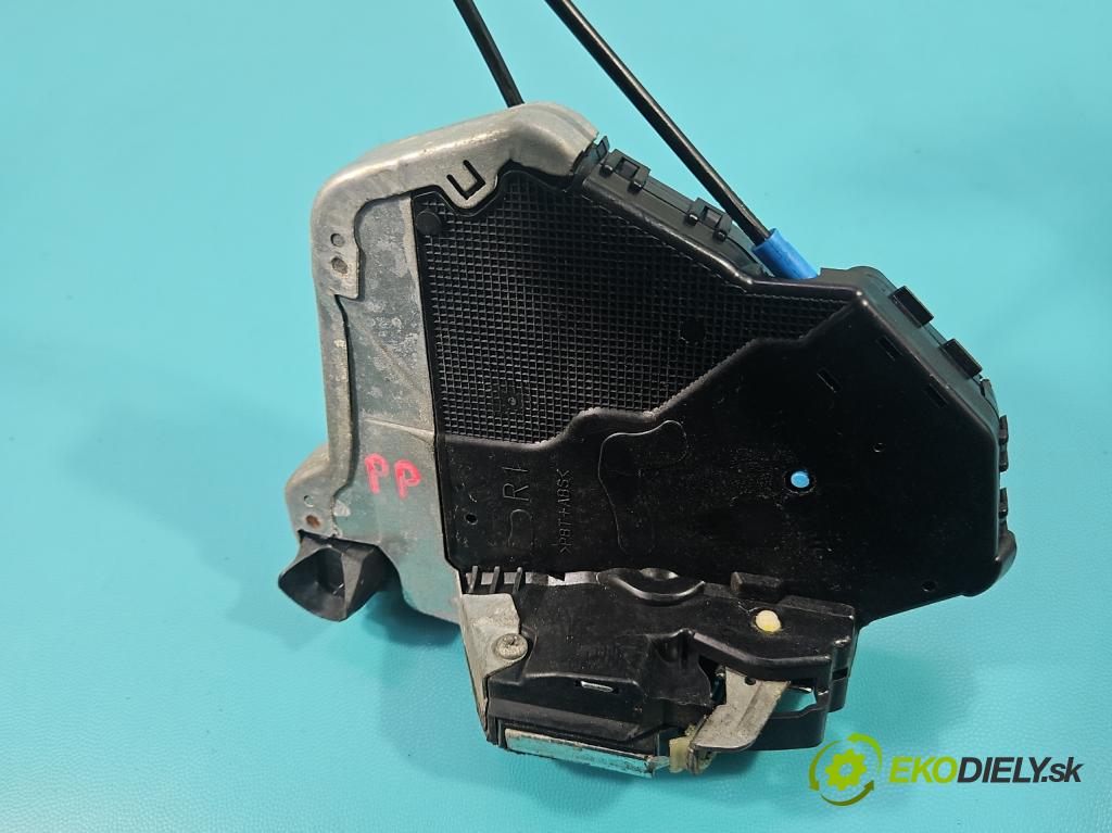 Lexus NX I 2014-2021 2.5 16V 155 HP automatic 114 kW 2494 cm3 5- zámok predné pravý